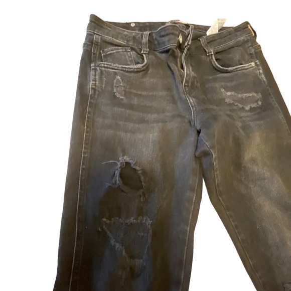 Zara distressed skinny jeans. - Picture 4 of 13